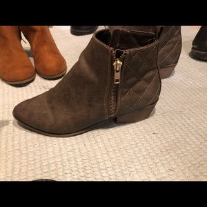 Ankle boots